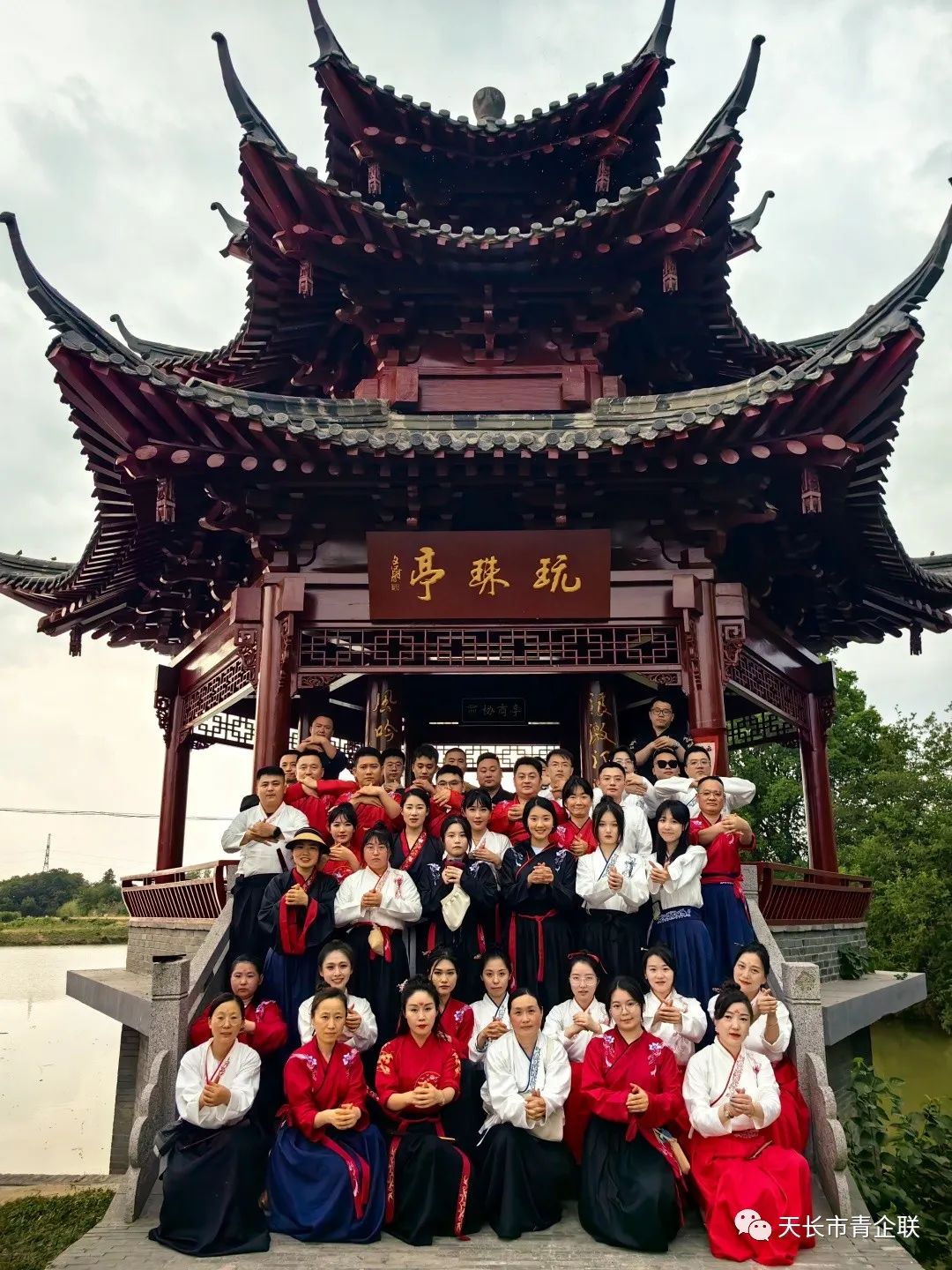 �쳤����������ʽ������ս��������̷��ƣ�