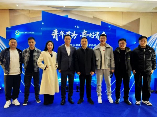 ��������Ϊ �� ͤ�����󡱡�����������Ա�λ��